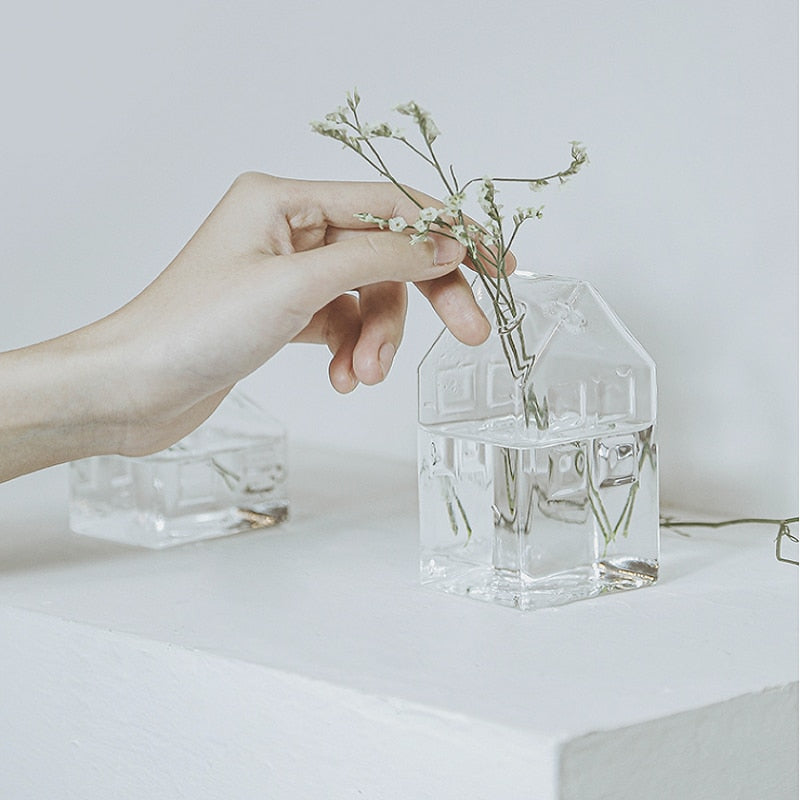 Lisslune | Simple Mini House Glass Flower Vase