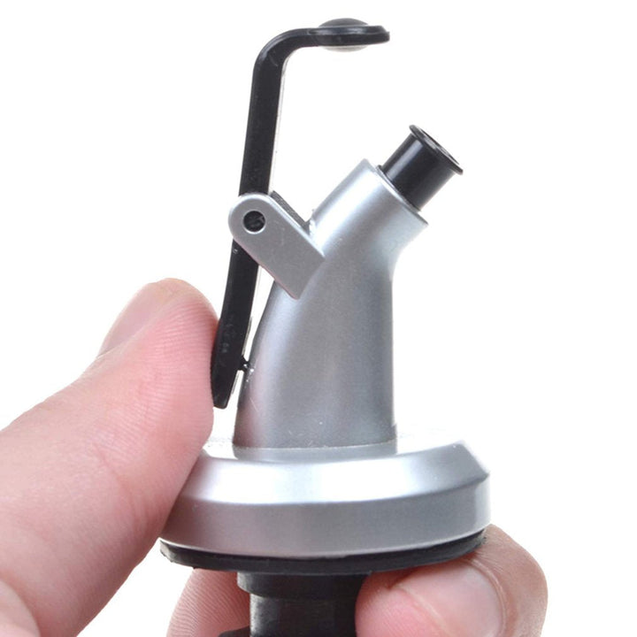 Lisslune | Compact Bottle Oil Dispenser Nozzle