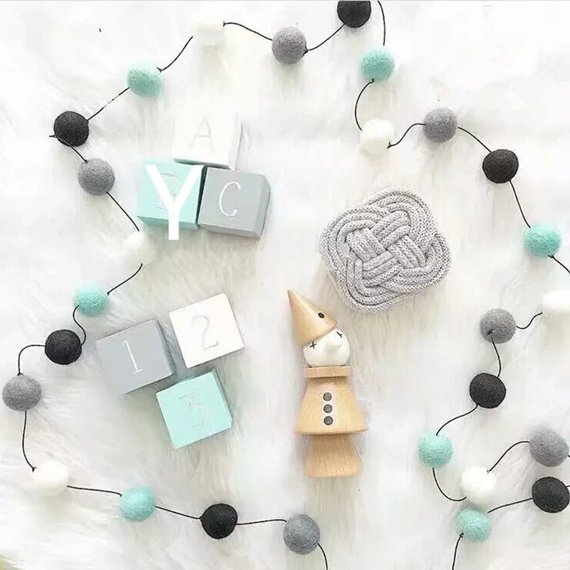 Rynx 2.5Meter Colored Pom Pom Pendant Light Garland Ins Nordic Series Wool Felt Ball String DIY Handmade Kids Room Decoration
