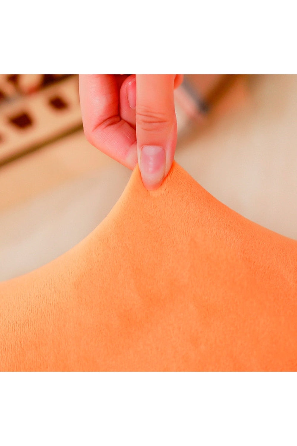 Lisslune | Carrot-shaped pillow