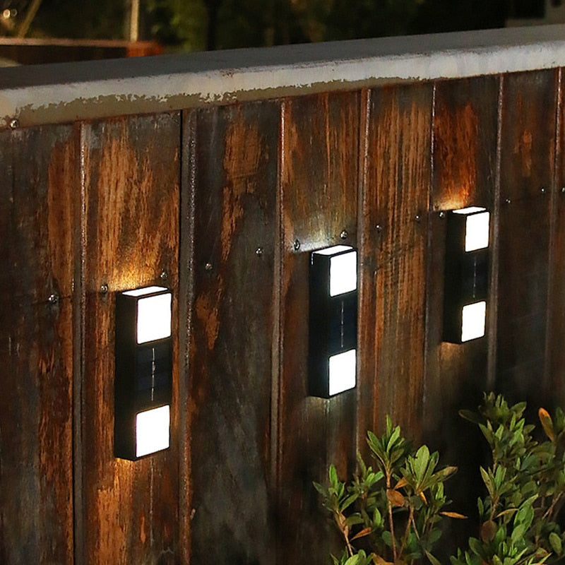 Lisslune | SunFence - Efficient Solar Garden Lamp