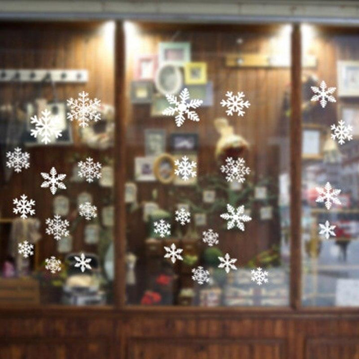 Lisslune | Enchanting Winter Wonderland Snowflake Wall Decor Set