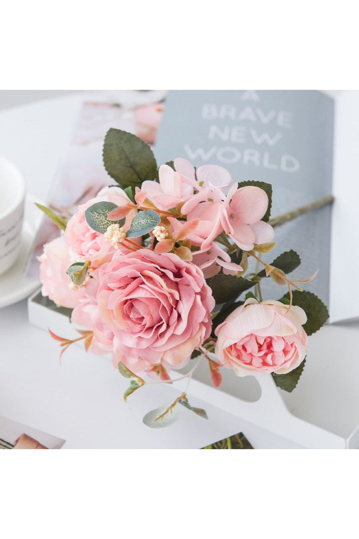 Lisslune | artificial rose display