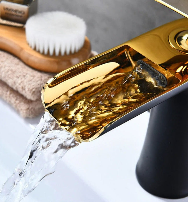 Lisslune | Modern Waterfall Bathroom Tap – Stylish Design & Elegant Water Flow
