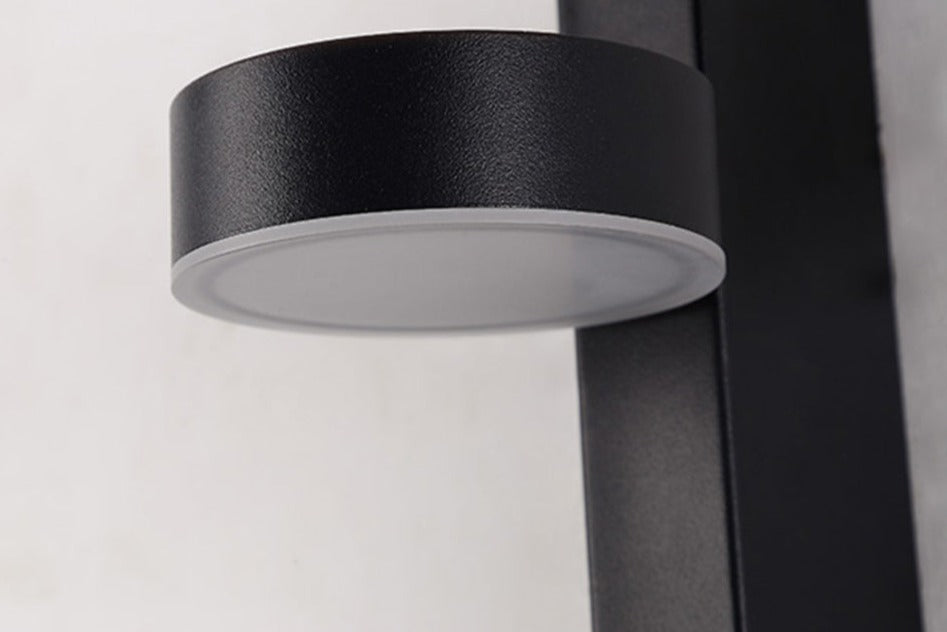 Lisslune | LumoLight – Sleek Wall Lamp for Soft, Refined Lighting