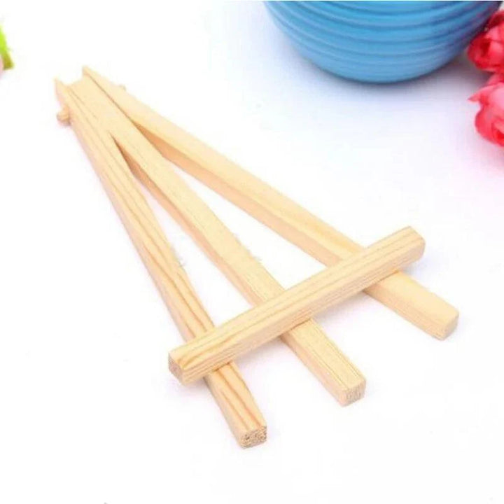 Lisslune | Charming Triangular Mini Wooden Easel for Weddings and Events - 15x8cm Display Holder