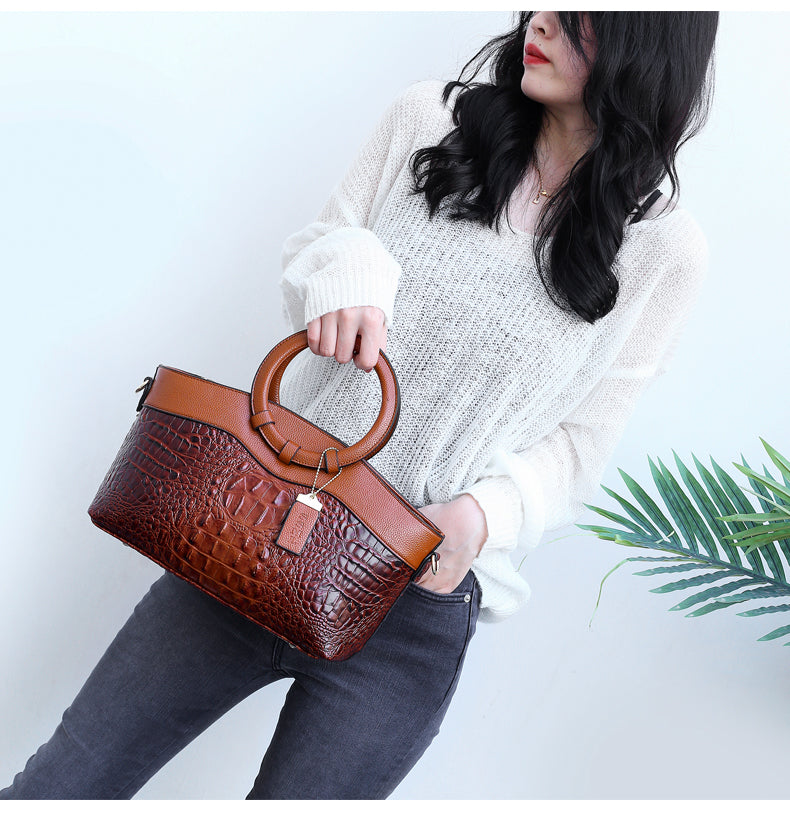 Lisslune | Leather Crocodile Bag – with handcrafted details