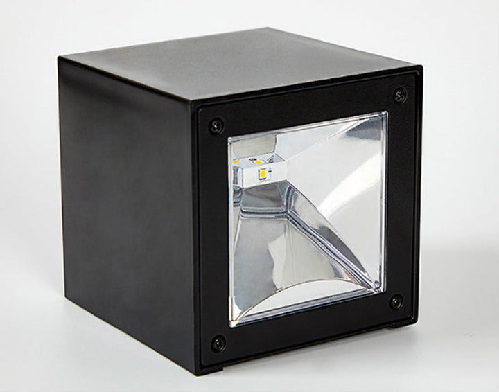 Lisslune | GlowBeam – Elegant Outdoor Wall Lamp for Mood Lighting