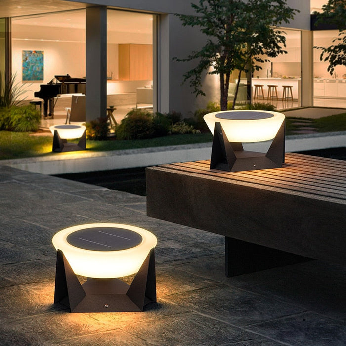 Lisslune | Luxion - Premium Outdoor Lighting