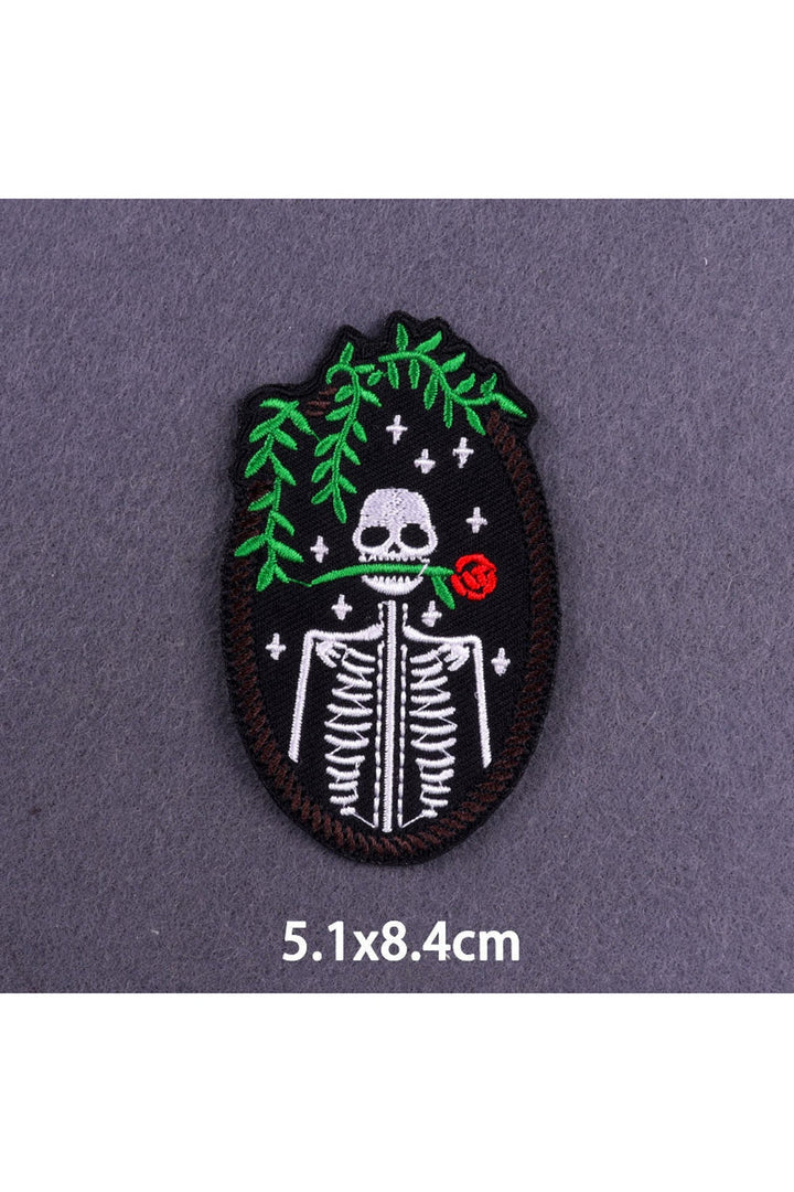 Lisslune | themed embroidered patches