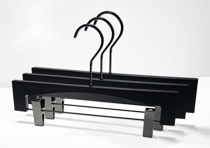 Lisslune | Adjustable plastic clips for effortless wardrobe organizing
