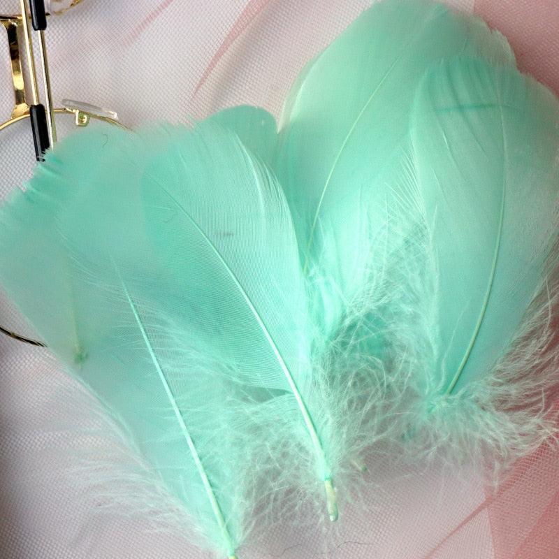 Lisslune | Feather Elegance Craft Kit: Enhance weddings, fashion, and creative projects