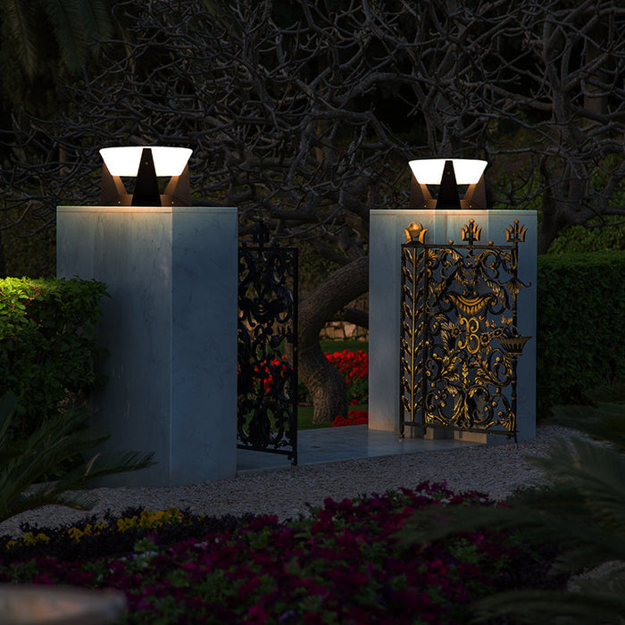 Lisslune | Luxion - Premium Outdoor Lighting