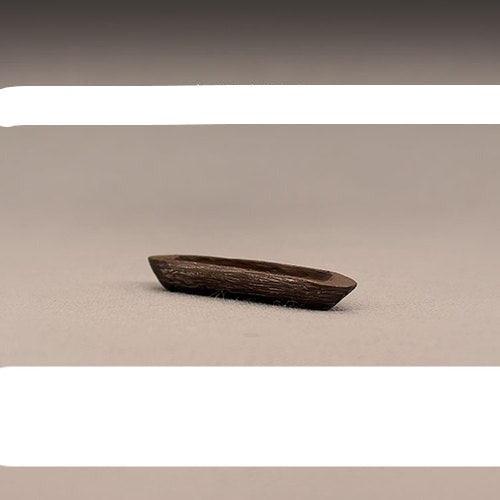 Lisslune | Nautical Charm: Exquisite Handcrafted Sailboat Sculpture
