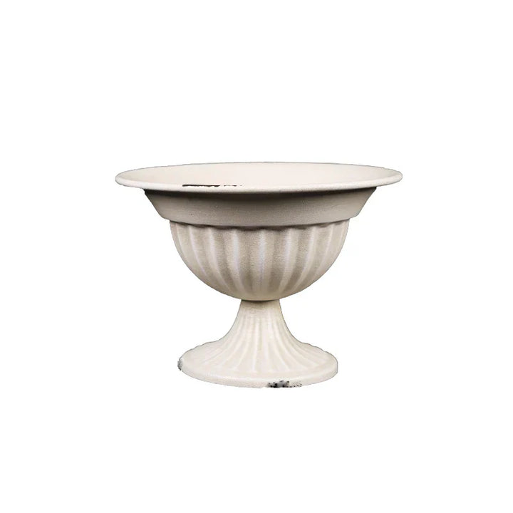 Lisslune | European Vintage Chalice Vase Made of Iron