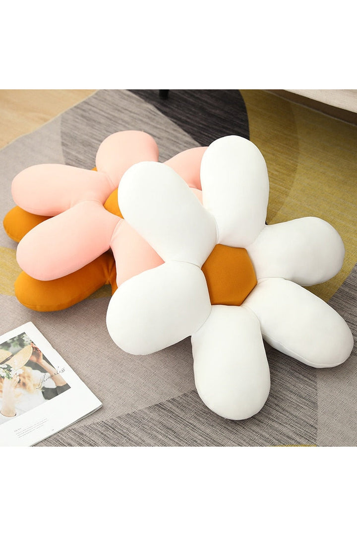 Lisslune | White Daisy Flower Cushion