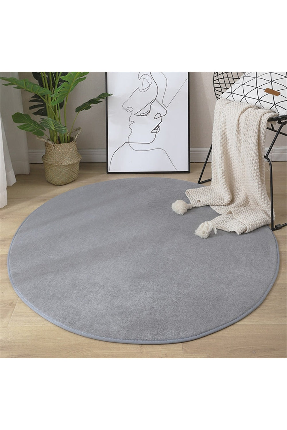 Lisslune | round rug with coral pattern