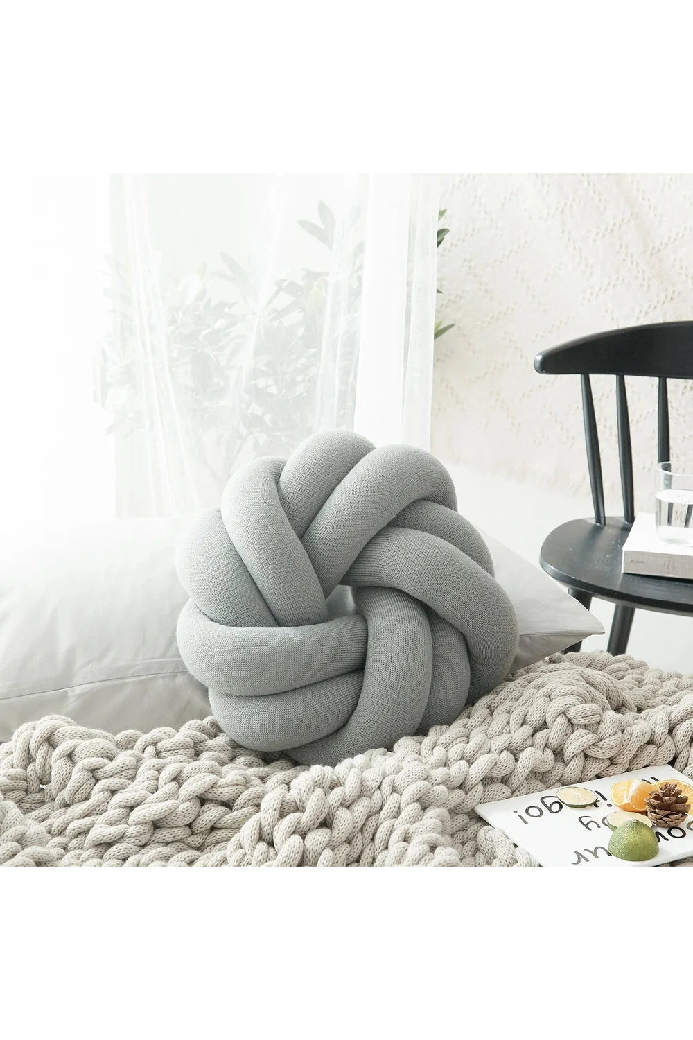 Lisslune | Knot lumbar pillow
