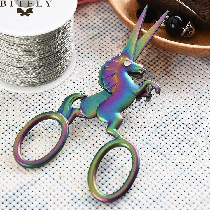 Lisslune | unicorn harness scissors