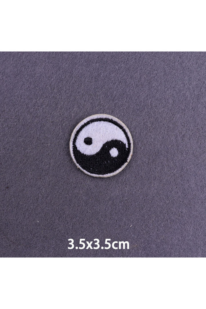 Lisslune | themed embroidered patches