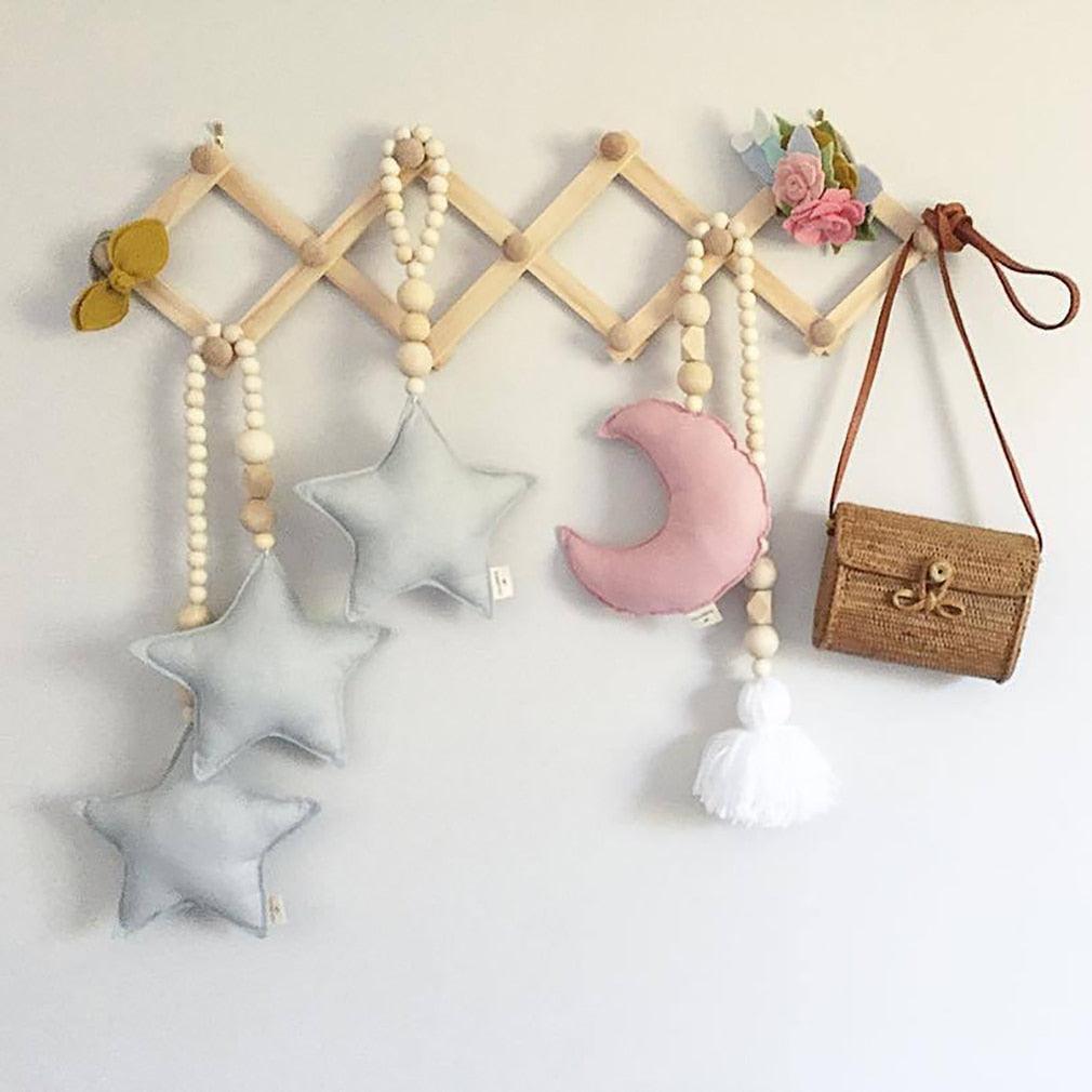 Lisslune | Stylish 360-degree rotating lotus wood hangers for children with non-slip technology
