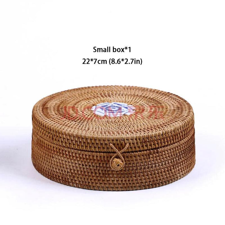 Lisslune | Elegant handwoven rattan tea box: The perfect organizer for tea lovers