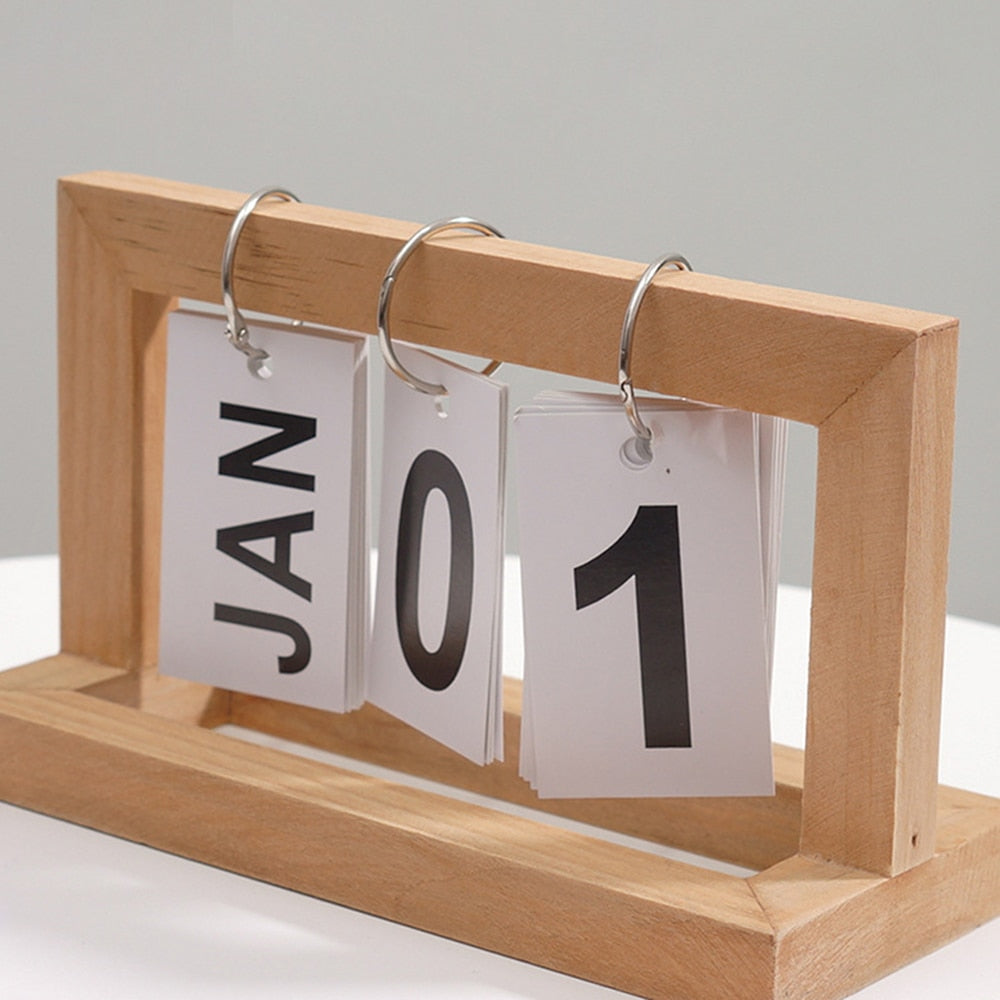 Lisslune | Wooden Flip Desktop Daily Calendar
