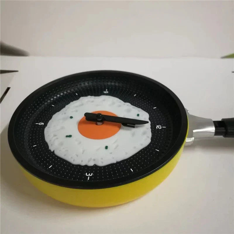 Lisslune | Omelette Pot-Shaped Wall Clock