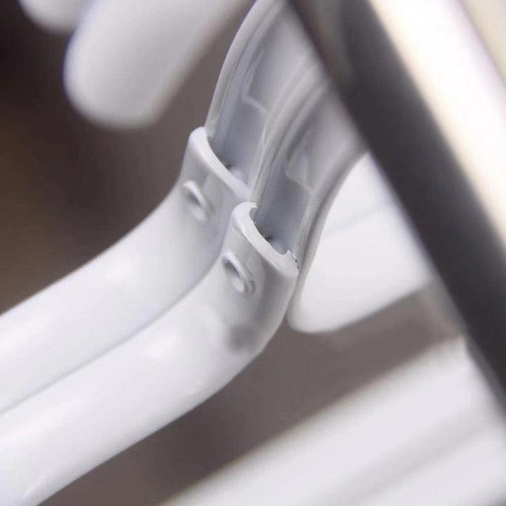 Lisslune | Vibrant 10-Pack Aluminum Alloy Hangers with Non-Slip Grip for Stylish Closet Organization