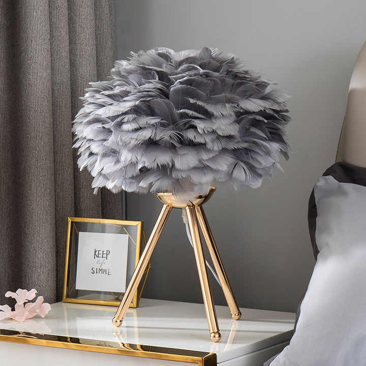 Lisslune | Table Lamp - FeatherLux - Dimmable Light - Elegant Feather Design