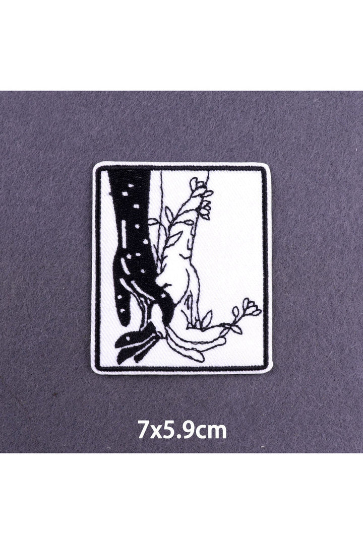 Lisslune | themed embroidered patches