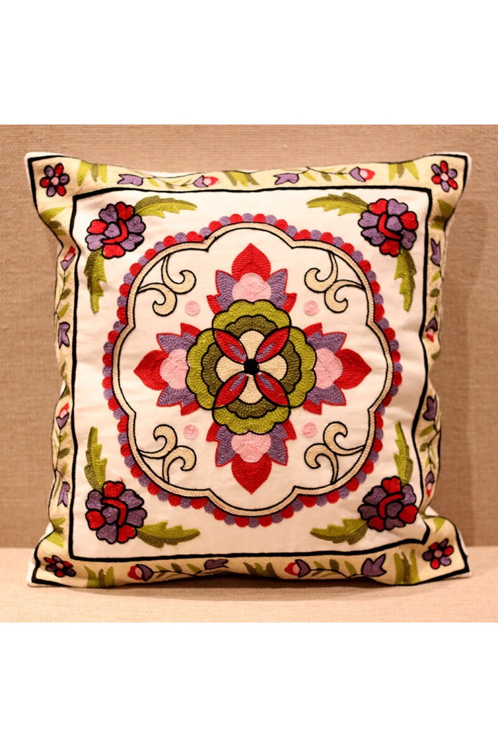 Lisslune | Flower Accent Cushion