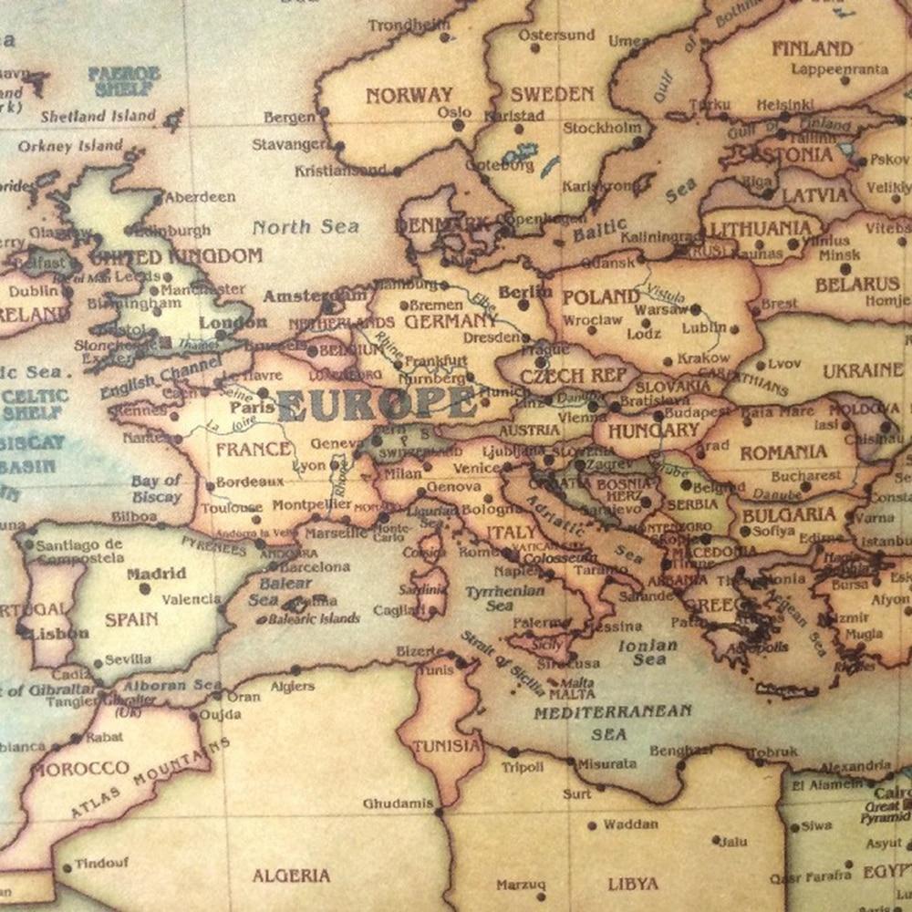 Lisslune | Vintage World Map Canvas