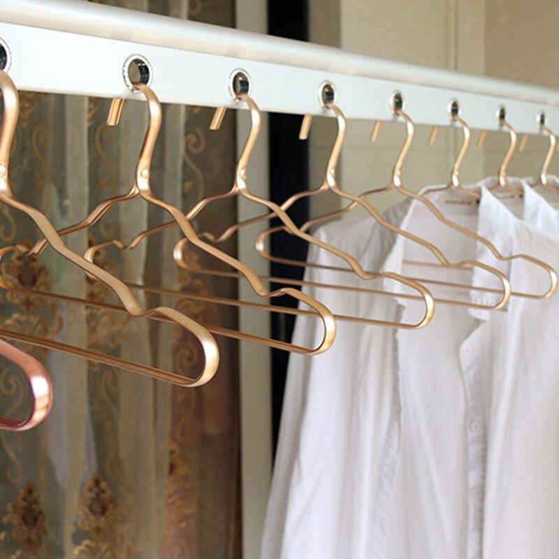 Lisslune | Vibrant 10-Pack Aluminum Alloy Hangers with Non-Slip Grip for Stylish Closet Organization