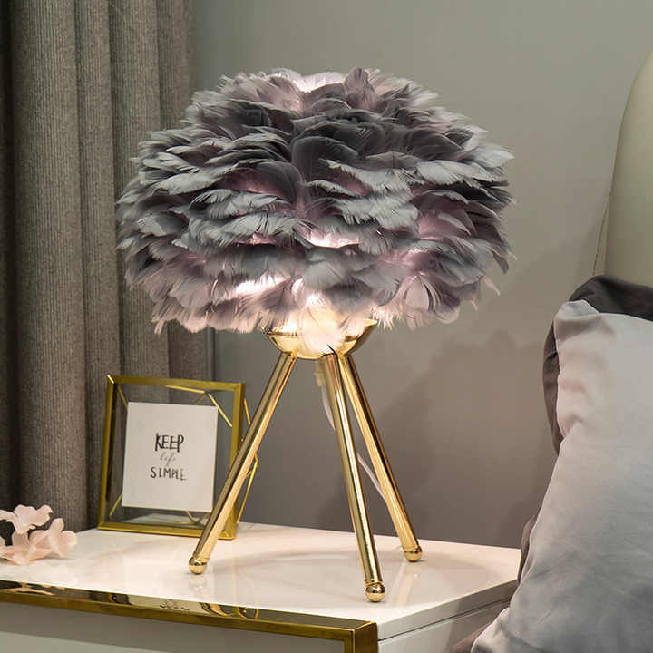 Lisslune | Table Lamp - FeatherLux - Dimmable Light - Elegant Feather Design