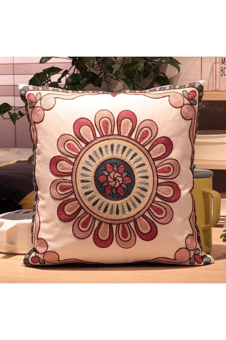Lisslune | Flower Accent Cushion