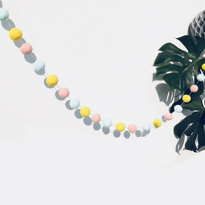 Rynx 2.5Meter Colored Pom Pom Pendant Light Garland Ins Nordic Series Wool Felt Ball String DIY Handmade Kids Room Decoration