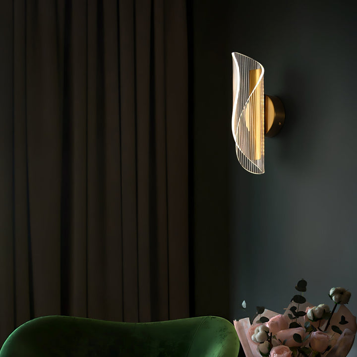 Lisslune | CrystalAura – Sparkling Crystal Wall Light for Glamorous Touch