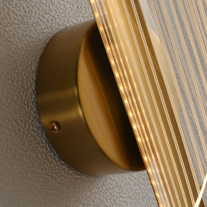 Lisslune | CrystalAura – Sparkling Crystal Wall Light for Glamorous Touch