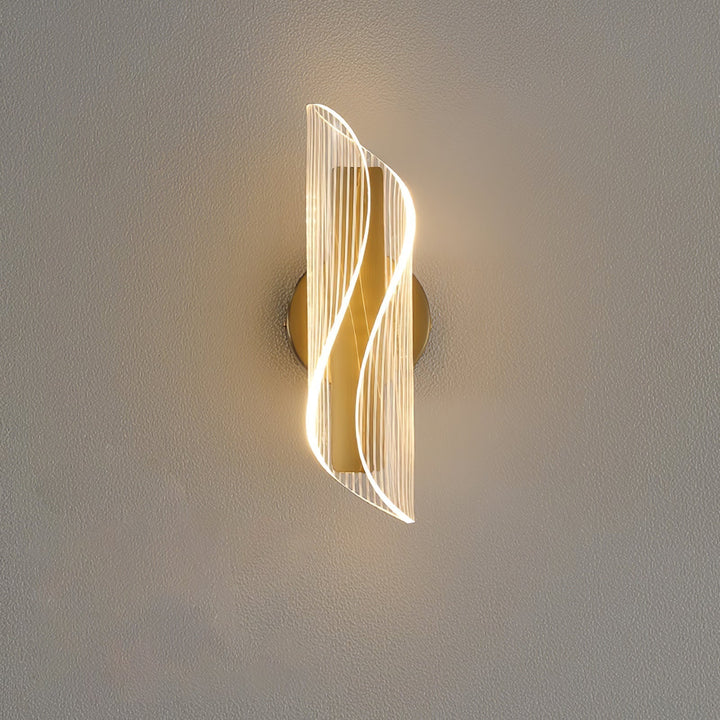 Lisslune | CrystalAura – Sparkling Crystal Wall Light for Glamorous Touch
