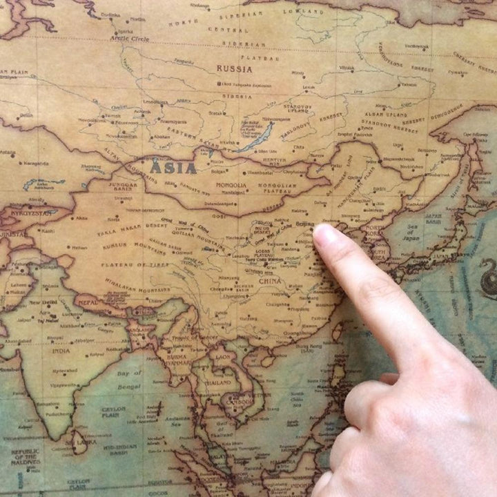 Lisslune | Vintage World Map Canvas