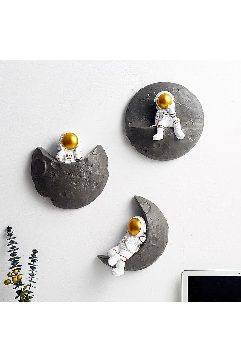 Lisslune | Astronaut Wall Art