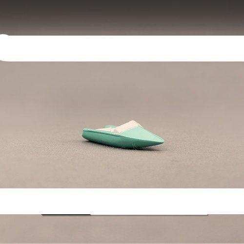 Lisslune | Nautical Charm: Exquisite Handcrafted Sailboat Sculpture