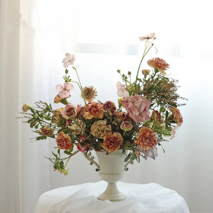 Lisslune | European Vintage Chalice Vase Made of Iron