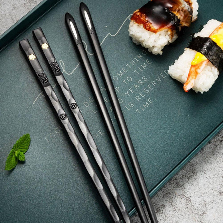 Lisslune | DineLux – Luxurious Chopstick Set with Refined Designs (5 Pairs)