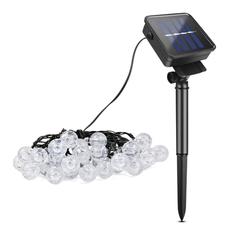 Lisslune | Solar-powered LED string lights for outdoor use
