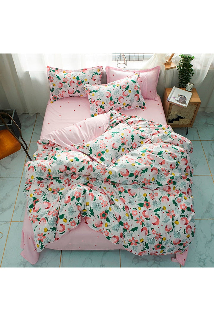 Lisslune | Girl Themed Bedding Set