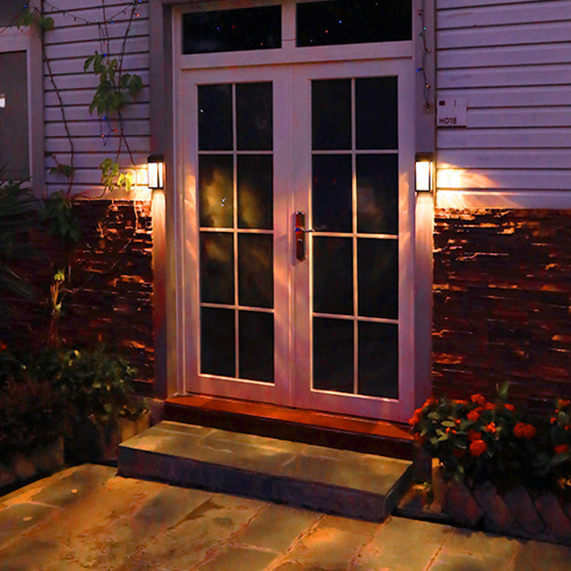 Lisslune | SolarBurst – Outdoor Wall Lamp with Solar Energy