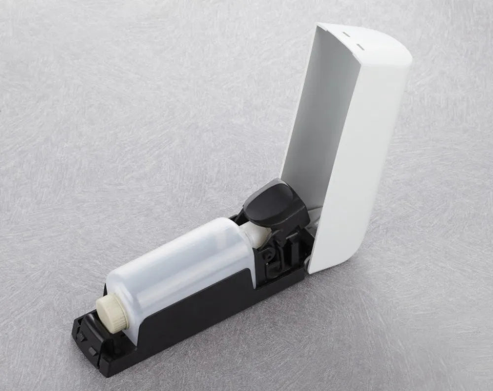 Lisslune | Wall-mounted shower dispenser