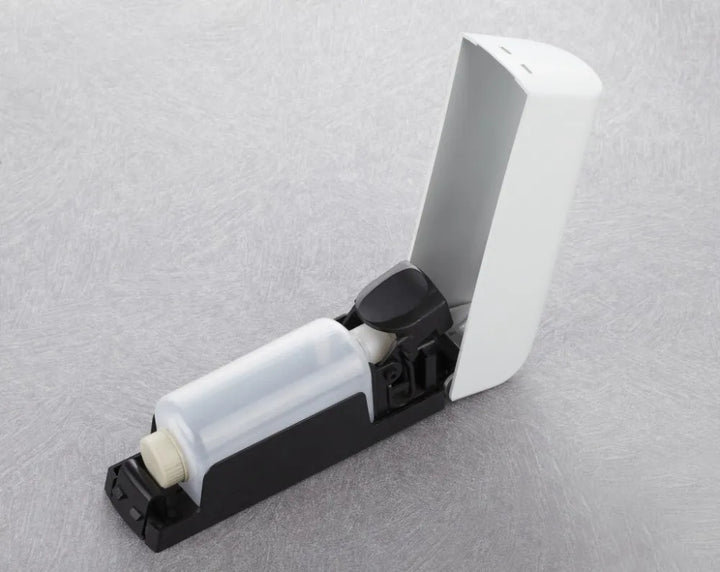 Lisslune | Wall-mounted shower dispenser
